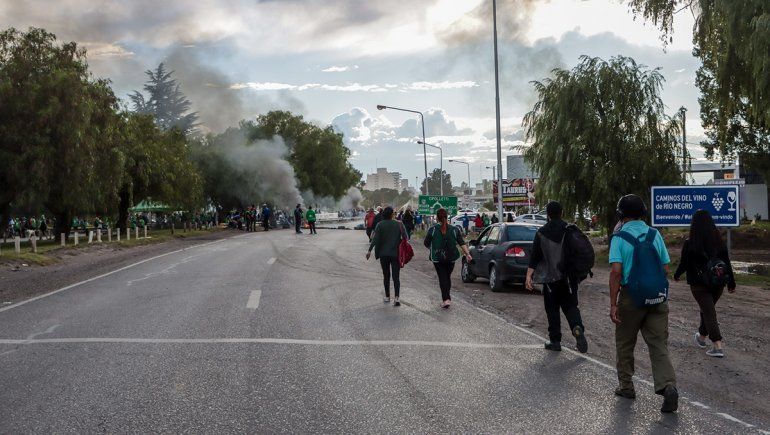 Se restableció el diálogo con Provincia y ATE prevé levantar los cortes a las 18 