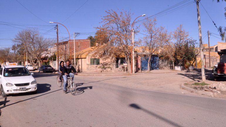 El salvaje asalto a una abuela ocurrió en una vivienda ubicada muy cerca del cruce de Don Bosco y Scalabrini Ortiz.