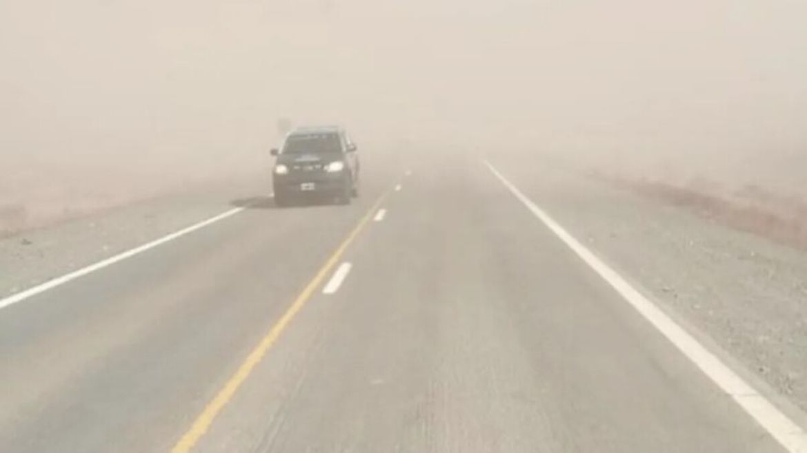 El SMN comunicó la vigencia de alertas de nivel amarillo por fuertes vientos y lluvias . | LMCipolletti.com El SMN comunicó la vigencia de alertas de nivel amarillo por fuertes vientos y lluvias .