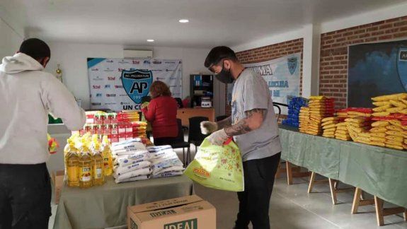 Pillmatun tiende una mano a quienes necesitan