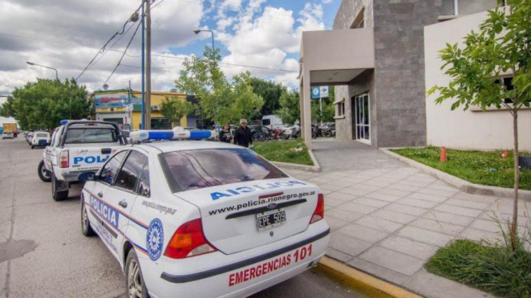 Un policía encontró a su mujer con otro y terminaron a los tiros