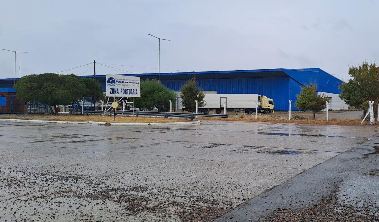 Llamativo operativo de Prefectura en el puerto de San Antonio Este