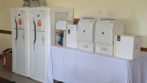Entregaron los equipos para analizar muestras de COVID en Cipolletti
