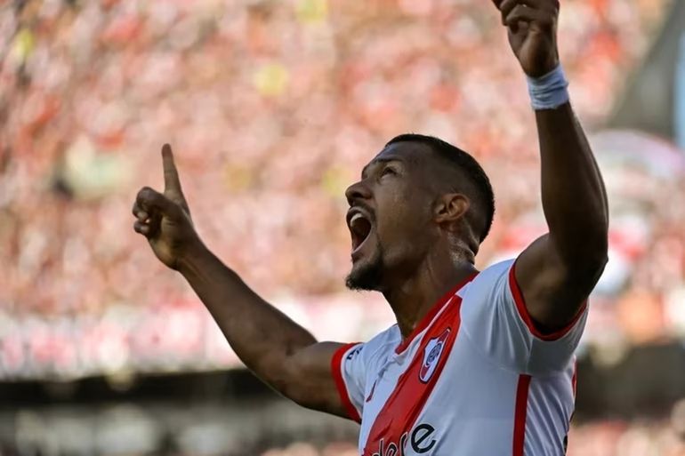 Chau River: en qué equipo jugará Salomón Rondón