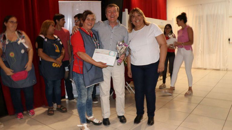 Multitudinaria muestra anual de los talleres ApE