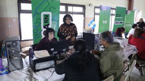 La iniciativa permitió acercar distintas áreas del Estado a la comunidad para brindar respuestas rápidas y facilitar gestiones. Foto: Gentileza. | LMCipolletti.com La iniciativa permitió acercar distintas áreas del Estado a la comunidad para brindar respuestas rápidas y facilitar gestiones. Foto: Gentileza.