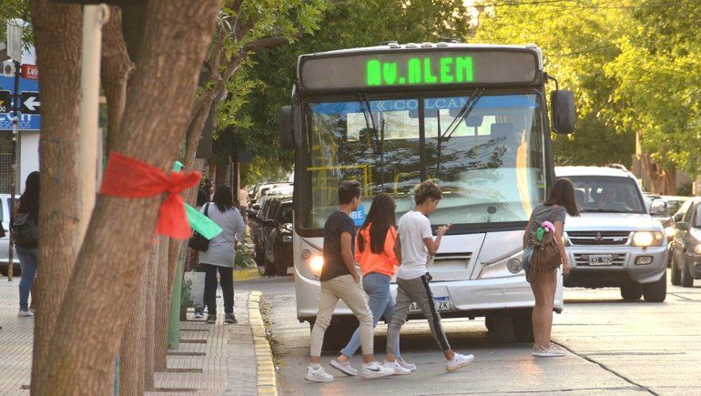 Llegó a Río Negro la plata del subsidio de colectivos