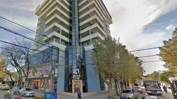 edificio jockey club roca.jpg