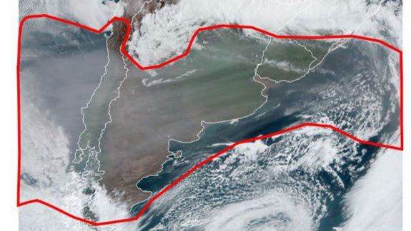 El humo de los incendios en Australia volvió a cubrir el cielo 