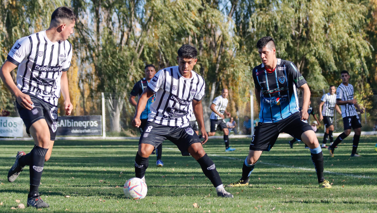Liga Confluencia. Cipolletti y Pillmatún tenían que jugar este miércoles. Foto: archivo Anahí Cárdena.