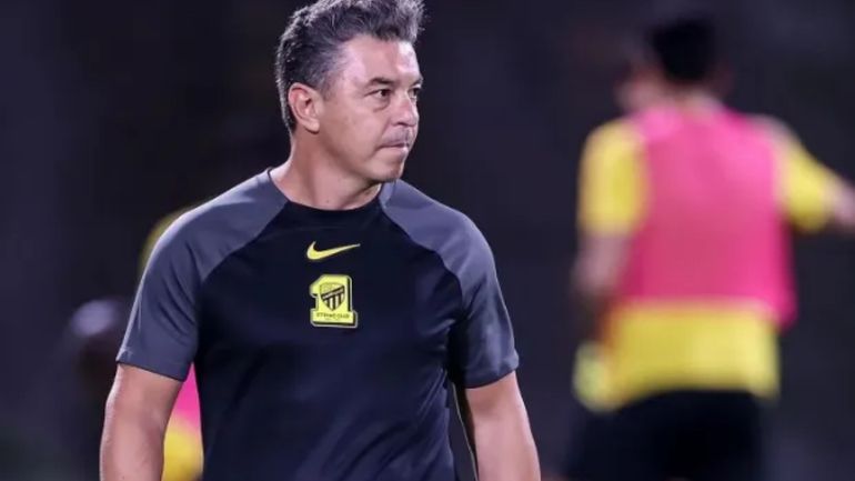 El presidente del club árabe incendió a Gallardo: Cometió errores graves