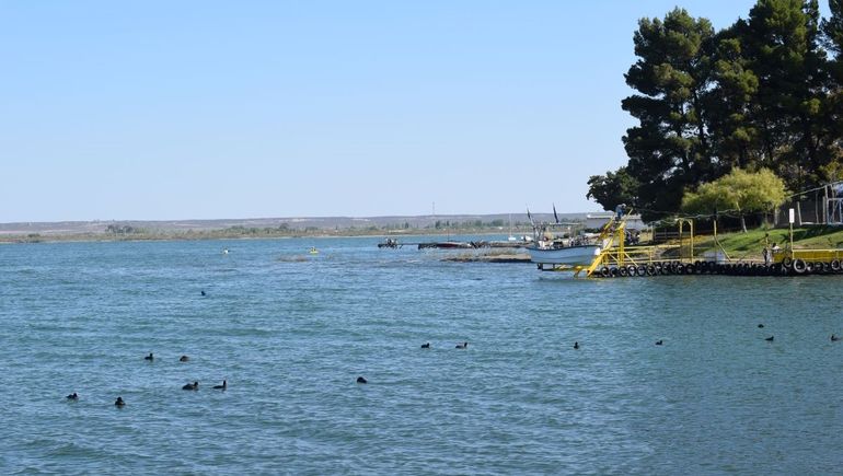 El Club Náutico del lago Pellegrini tiene sus instalaciones en la Península Ruca Co