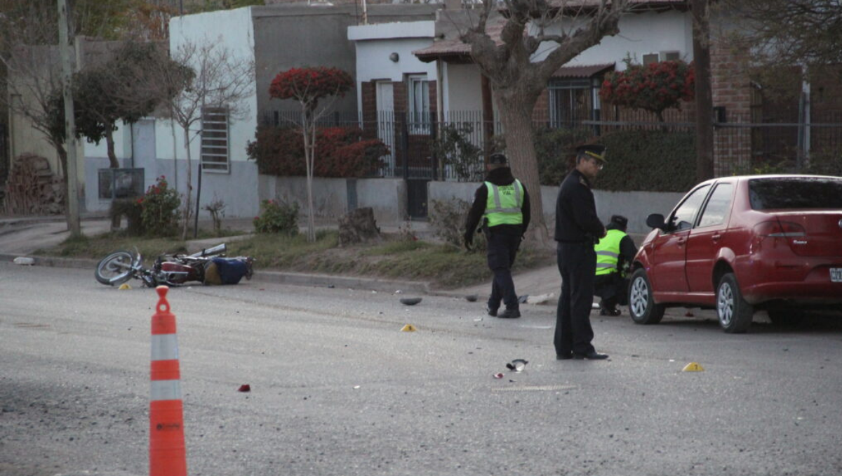 Quién era el motociclista que murió en el choque en Centenario