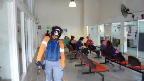 Una vez enterados de lo que había pasado, los inspectores se dirigieron a la Dirección de Tránsito a reclamar&nbsp;más seguridad. Piden salir en parejas a realizar los controles y no individualmente, como hasta ahora.