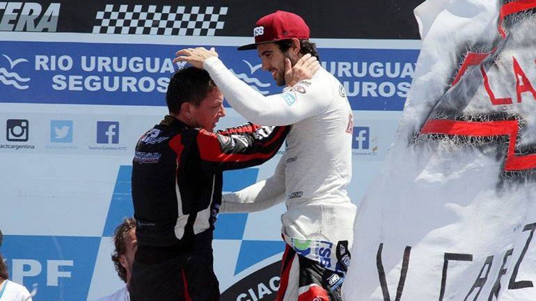 Manu junto al campeón Ortelli