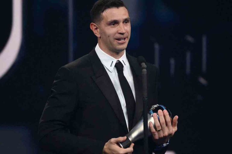 Argentina arrasó en The Best: Messi, Scaloni, Dibu Martínez y la hinchada argentina ganaron el premio