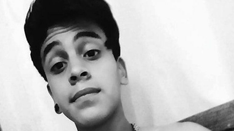 Un adolescente de Roca salió de su casa y no volvió