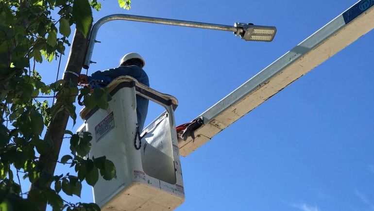 Hacia fines de 2026, Cipolletti se encamina a la cobertura total de iluminación led. Hacia fines de 2026, Cipolletti se encamina a la cobertura total de iluminación led.