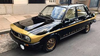 El Renault 12 Alpine, un emblema de la deportividad de los años 70 y 80. Foto: Instagram @fierromania