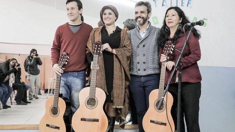 Comenzarán a implementar música y danzas folklóricas en escuelas cipoleñas