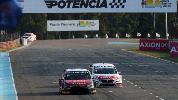 Manu y Cacá son candidatos en los 200 kilómetros de Buenos Aires, del Súper TC 2000.