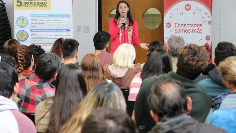 La Muni dicta un curso para comerciantes en el DVN