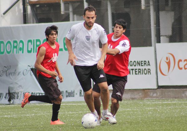 En búsqueda de una noche feliz