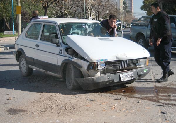 Violento choque en pleno centro
