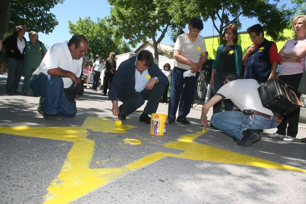 Pintaron una estrella amarilla en memoria de Roberto Koenig