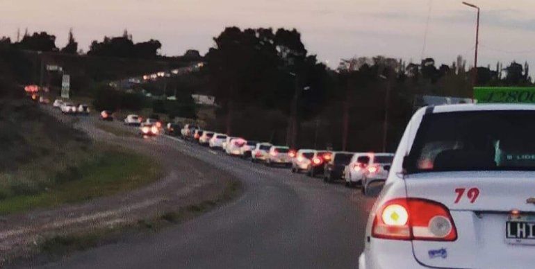 El caos vehicular se dio en horas pico.