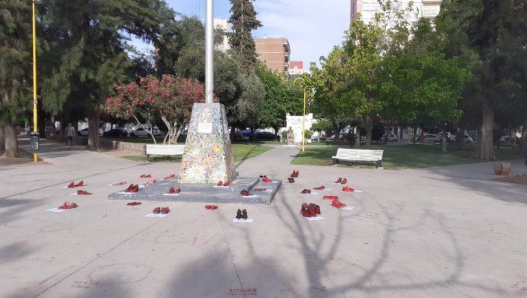 #25N: encuentros, arte y una imagen impactante en la ciudad