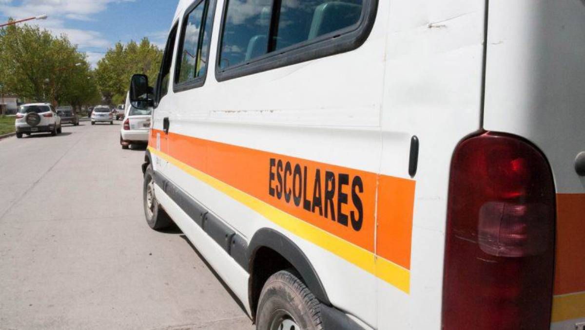 El reclamo lo realizó el dueño de un transporte escolar.