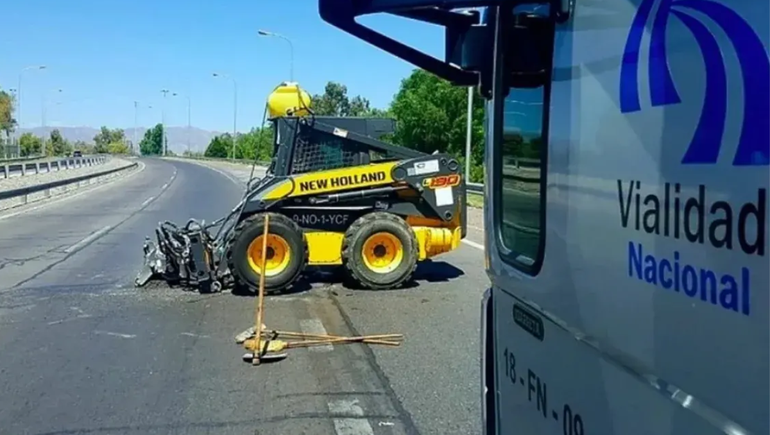 Vialidad Nacional se disolvió y hay despidos y cierre de proyectos en rutas no rentable.