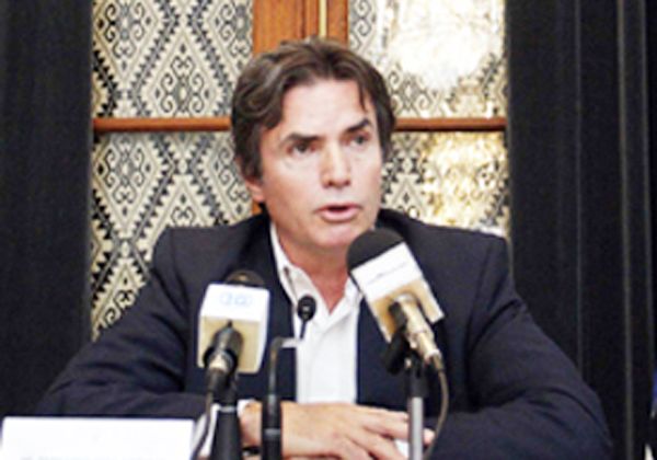 “El zorro pide cuidar el gallinero”