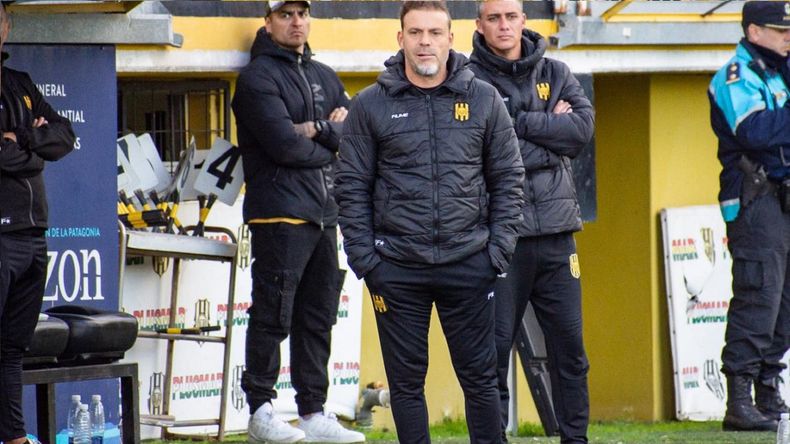 Otro bombazo en el Federal A: un equipo grande cambia de entrenador