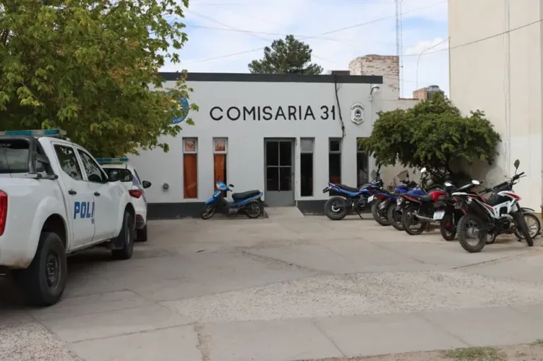 Comisaría N°31, General Roca. Comisaría N°31, General Roca.