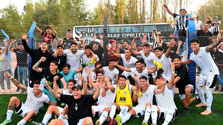 Cipo ganó por primera vez en Rincón de los Sauces en el Federal A. (Foto: Luis Amaolo).