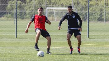 Julio Sánchez jugará en lugar de Manuel Berra. Juan Pablo Zárate descansa.