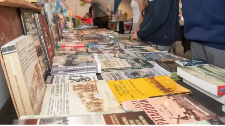 Es la séptima edición de la Feria del Libro en General Roca.