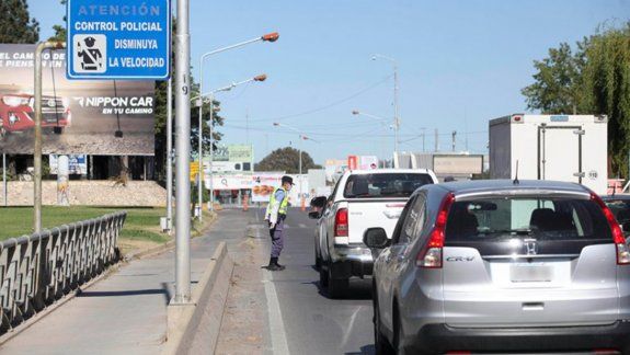 Los puentes vuelven a fase 1 y sólo cruzarán los esenciales