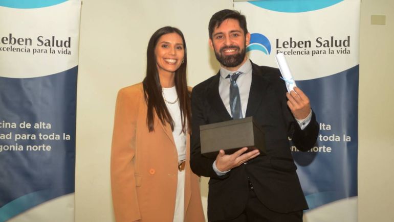 Educar en ciencia y salud da sus frutos: sueño cumplido para nuevos especialistas médicos
