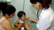 crisis en salud: cada vez menos jovenes eligen formarse como pediatras