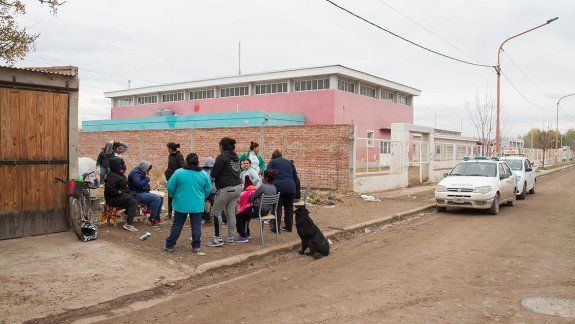 Una mujer con cuatro hijos usurpó un baldío en el norte de la ciudad