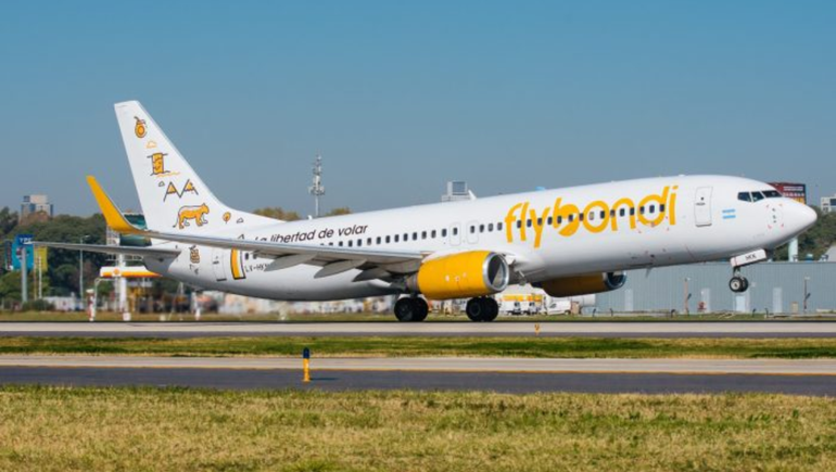 El vuelo de Flybondi estaba llegando a Aeroparque cuando se ejecutó la maniobra del piloto / Foto Archivo