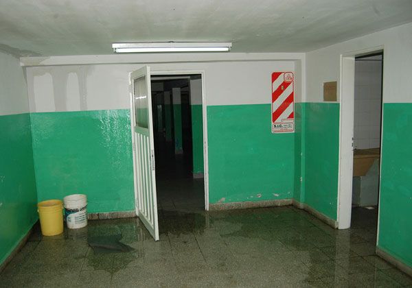 Suspendieron las clases por filtraciones