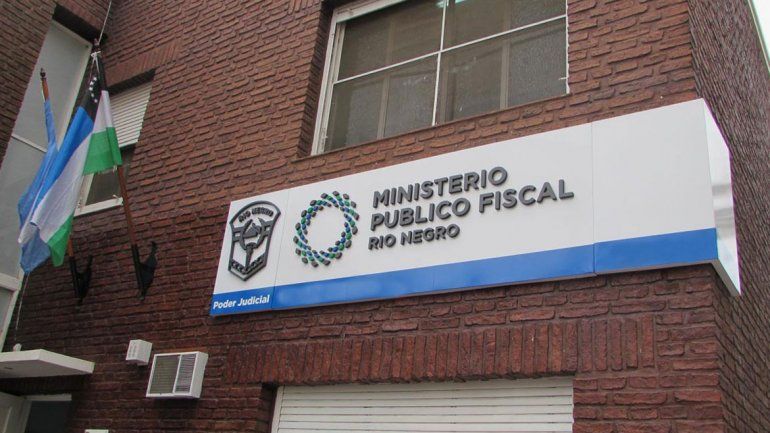La joven hizo la denuncia en Neuquén y la amplió en la Fiscalía rionegrina.