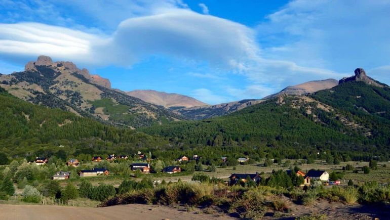 El pueblo de la Patagonia donde viven 600 personas que no quieren asfalto, luz ni políticos