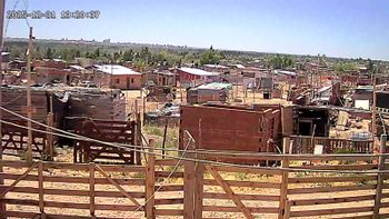 Siguen llegando gente a Balsa Las Perlas en busca de un lugar para vivir.