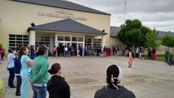 Reconocieron a un enfermero que murió por Covid-19