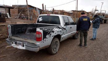 escondian una camioneta robada en la toma 2 de febrero escondian una camioneta robada en la toma 2 de febrero